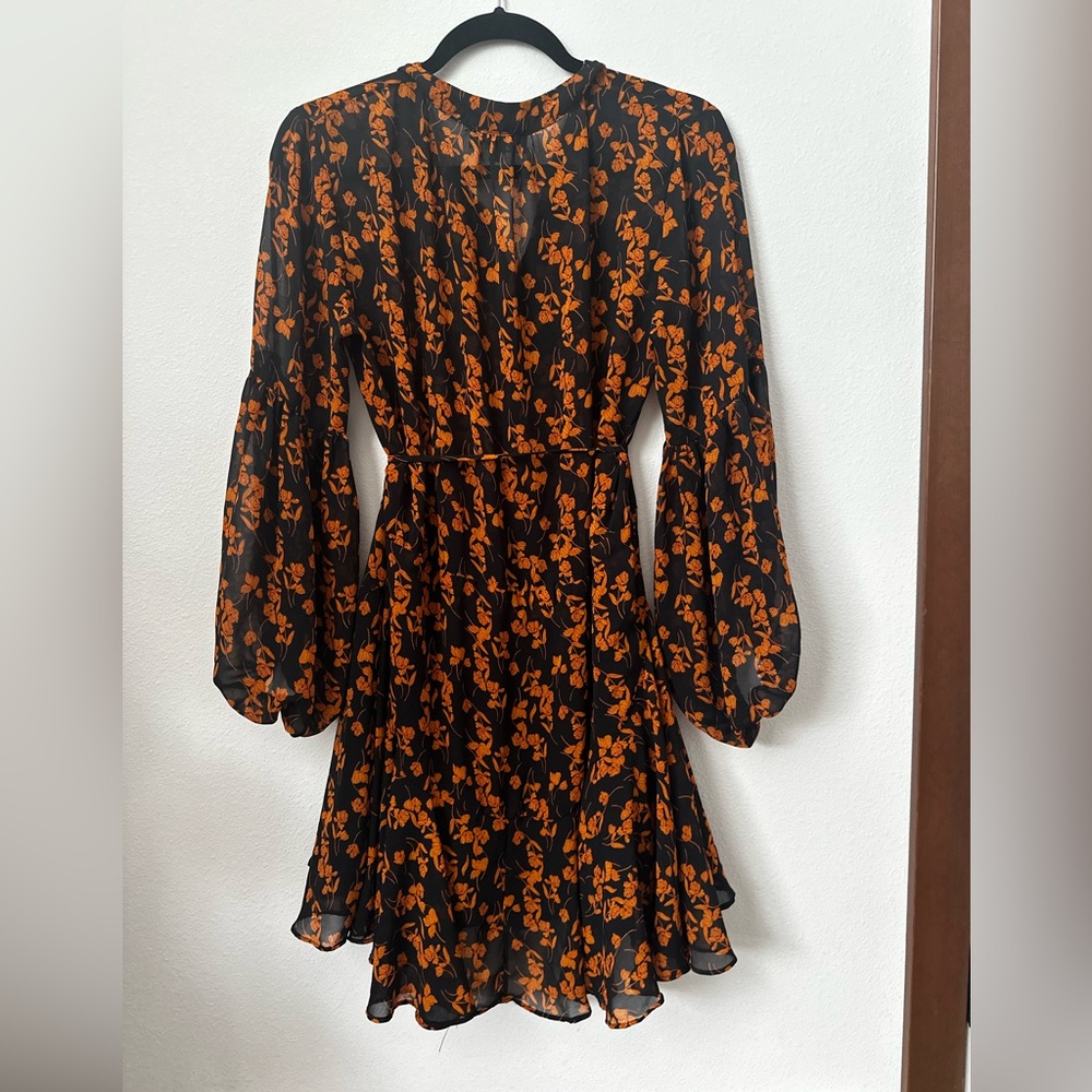 Lulus Orange Black Flowy Ruffle Midi Dress Tie Waist Puff Sleeves Size M - Picture 5 of 6
